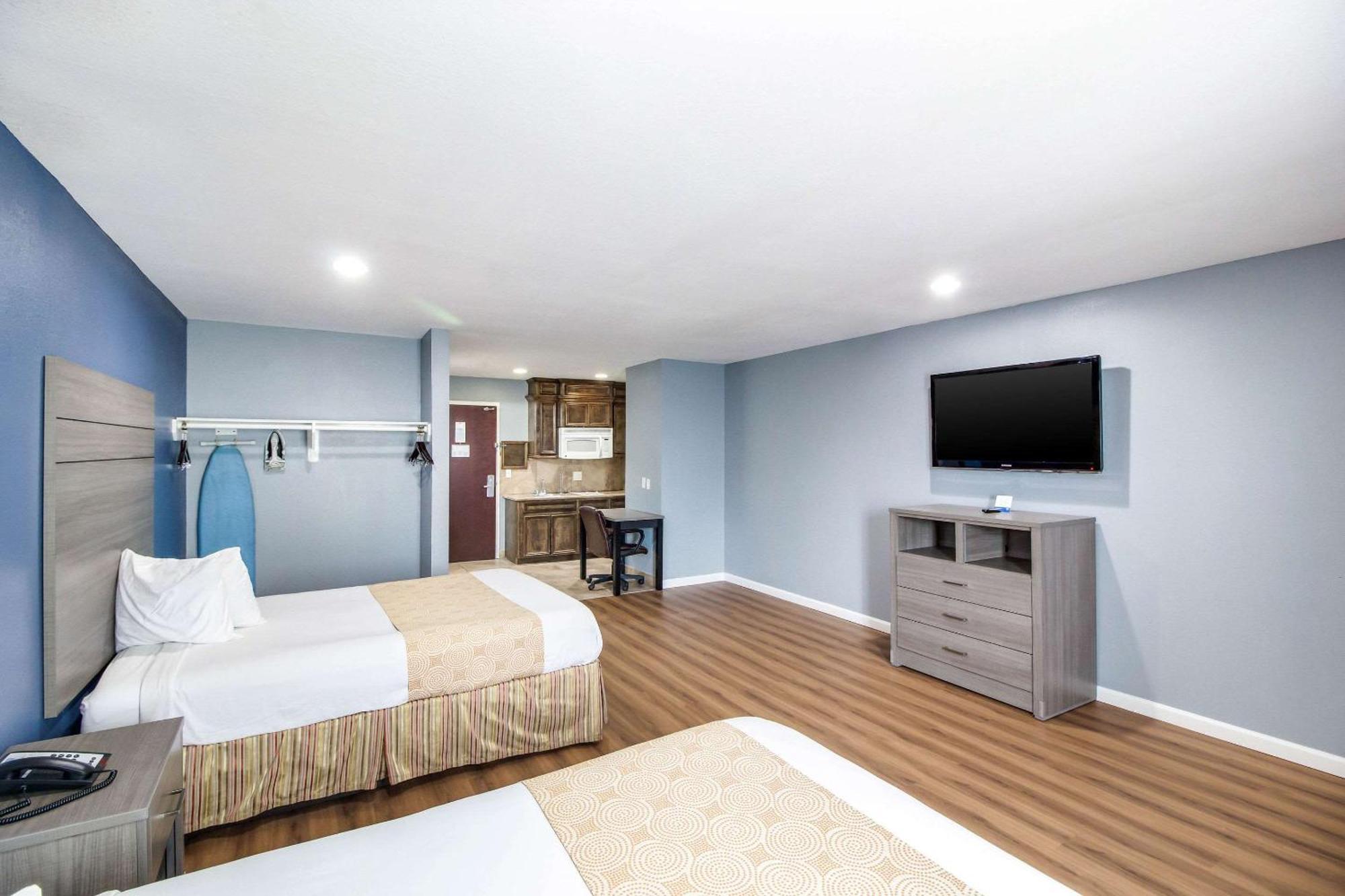 Rodeway Inn & Suites Port Arthur - Groves Exteriör bild